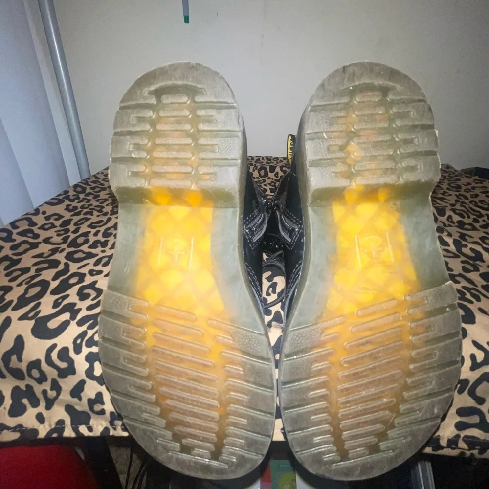 Dr Martens Boots size 1 - Picture 4 of 4